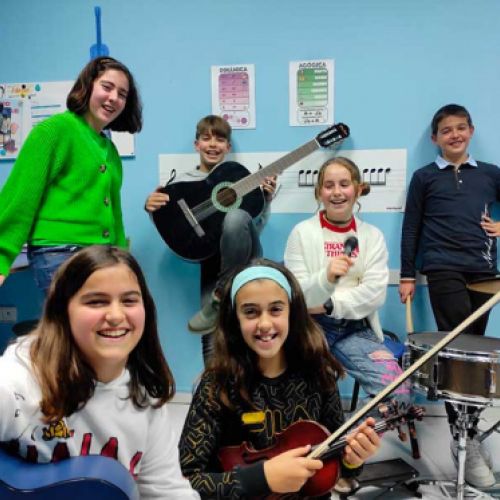 Grupo musical de jóvenes